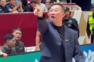 媒体人:浙江球迷和刘维伟算是爱之深恨之切这些年一直恩怨不断