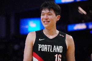 罗威：杨瀚森正从小孩子蜕变为男人这种成长也体现在比赛能力上